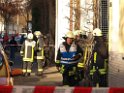Einsatz Feuerwehr SEK Polizei Koeln Nippes Merheimerstr P047